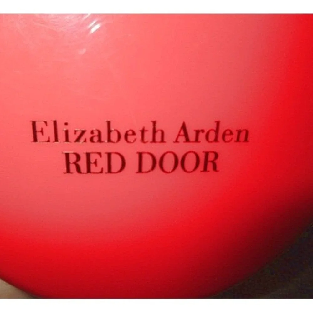 Elizabeth Arden Red Door Perfumed Dusting Powder With Puff NEW UNUSED